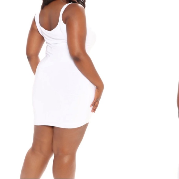 NWT FASHION NOVA DRESS - Picture 2 of 5